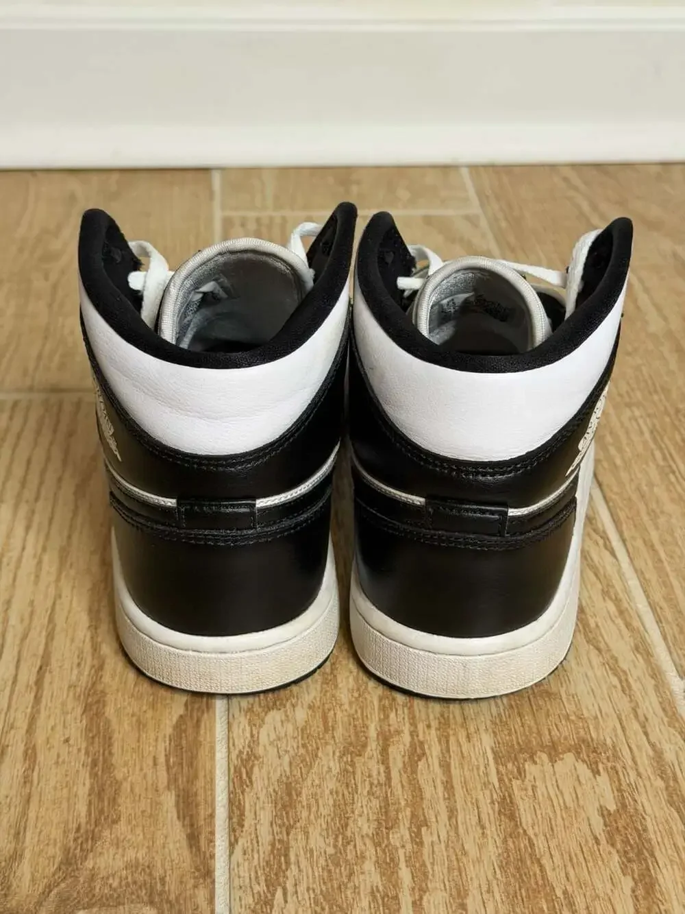 Nike Women's Air Jordan 1 Mid Panda Black/White DV0991-101 Size 8.5